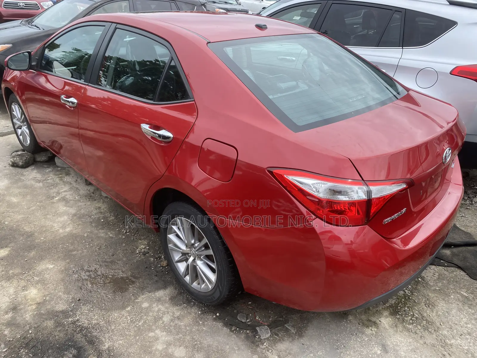 Toyota Corolla LE 4dr Sedan (1.8L 4cyl CVT) 2015 Red