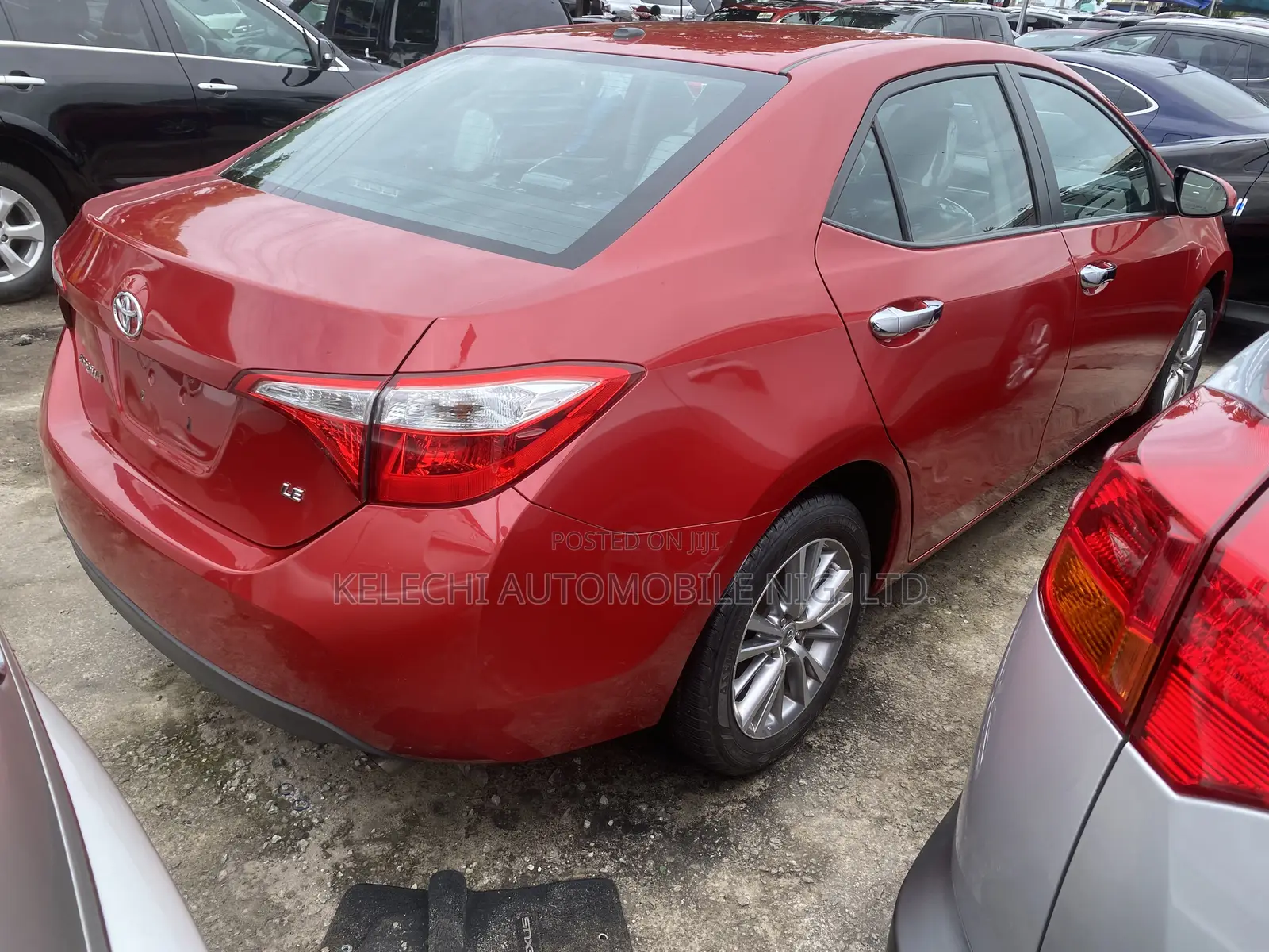 Toyota Corolla LE 4dr Sedan (1.8L 4cyl CVT) 2015 Red