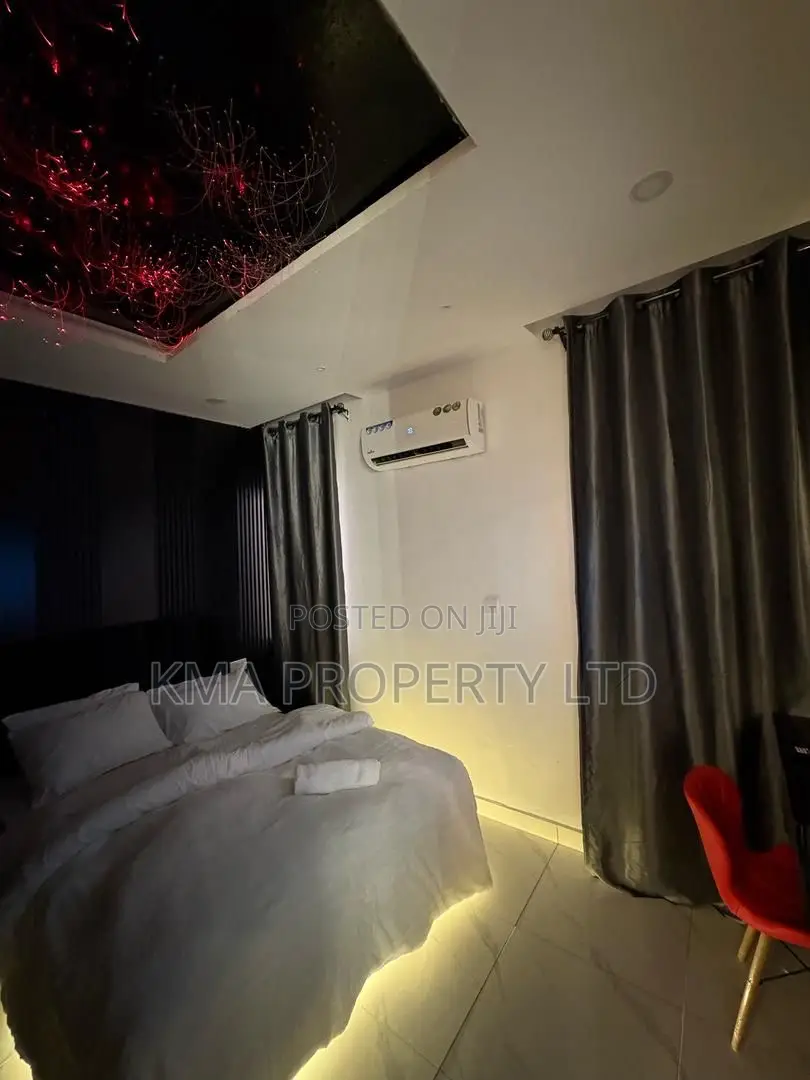 Luxury 1 Bedroom Apartment With Ps5 and Swimming Pool