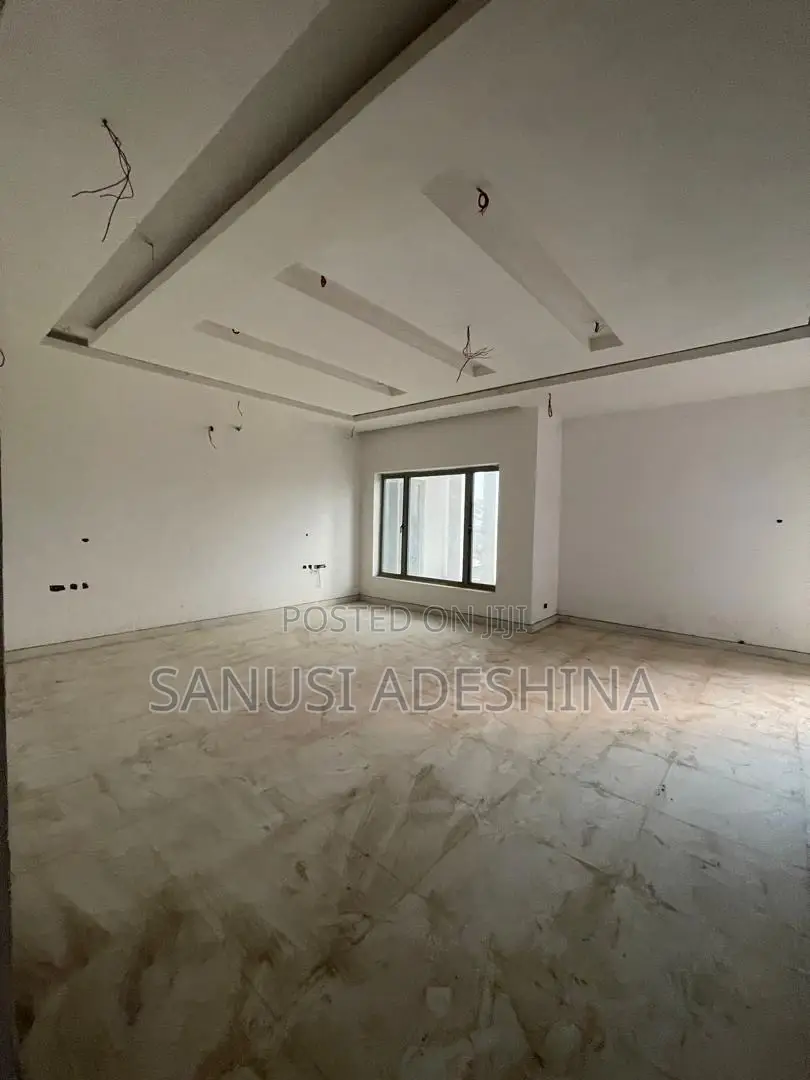 5bdrm Duplex in Gwarimpa Estate,Fct, Gwarinpa for sale