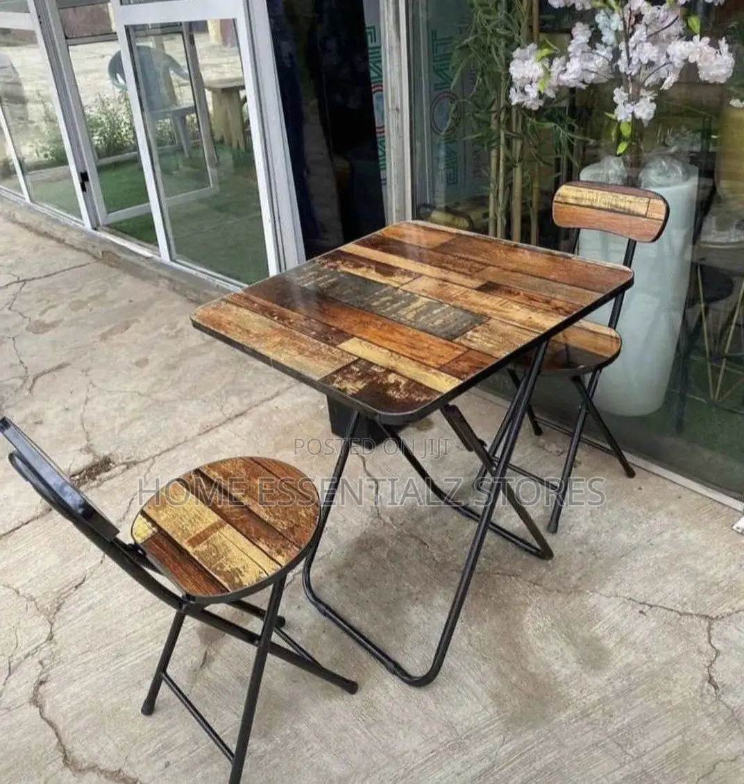 2 Chairs With 1 Table