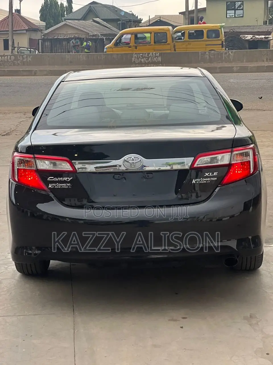 Toyota Camry XLE 4dr Sedan (2.5L 4cyl 6A) 2012 Black