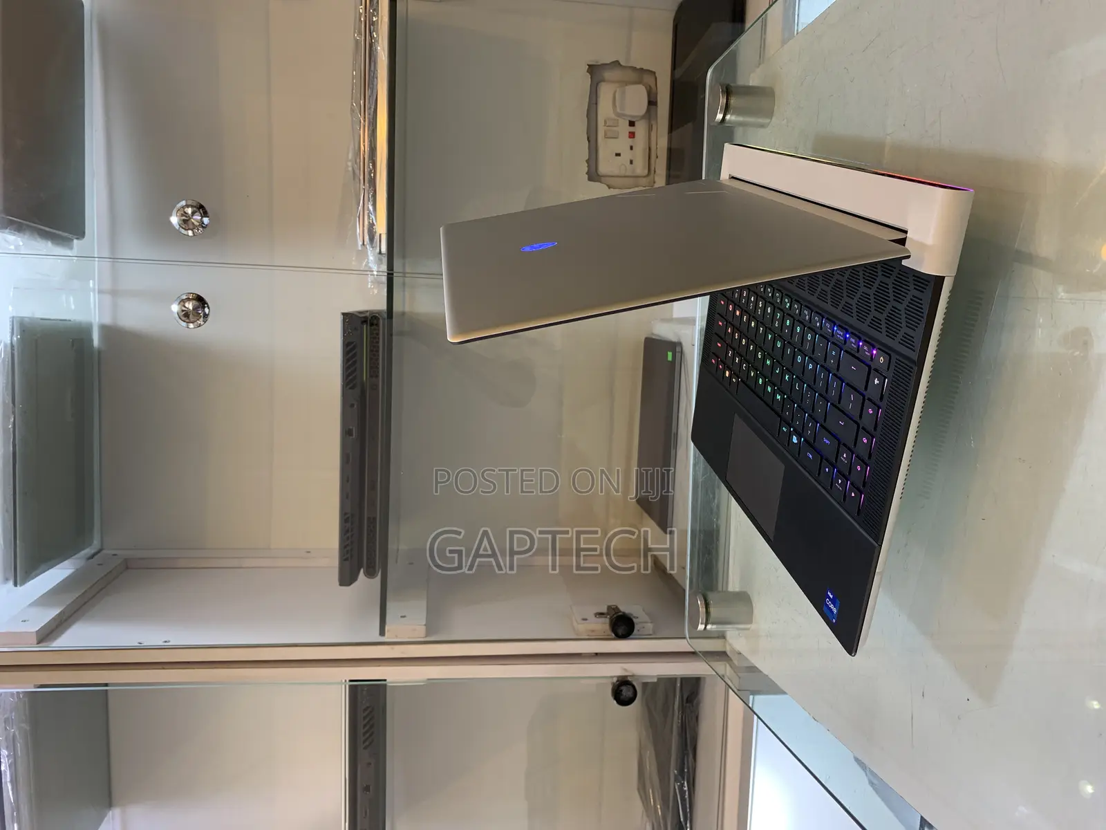 Laptop Dell Alienware x16 16GB Intel Core i7 SSD 1T