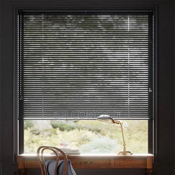 Black Magic 25mm Venetian Window Blind