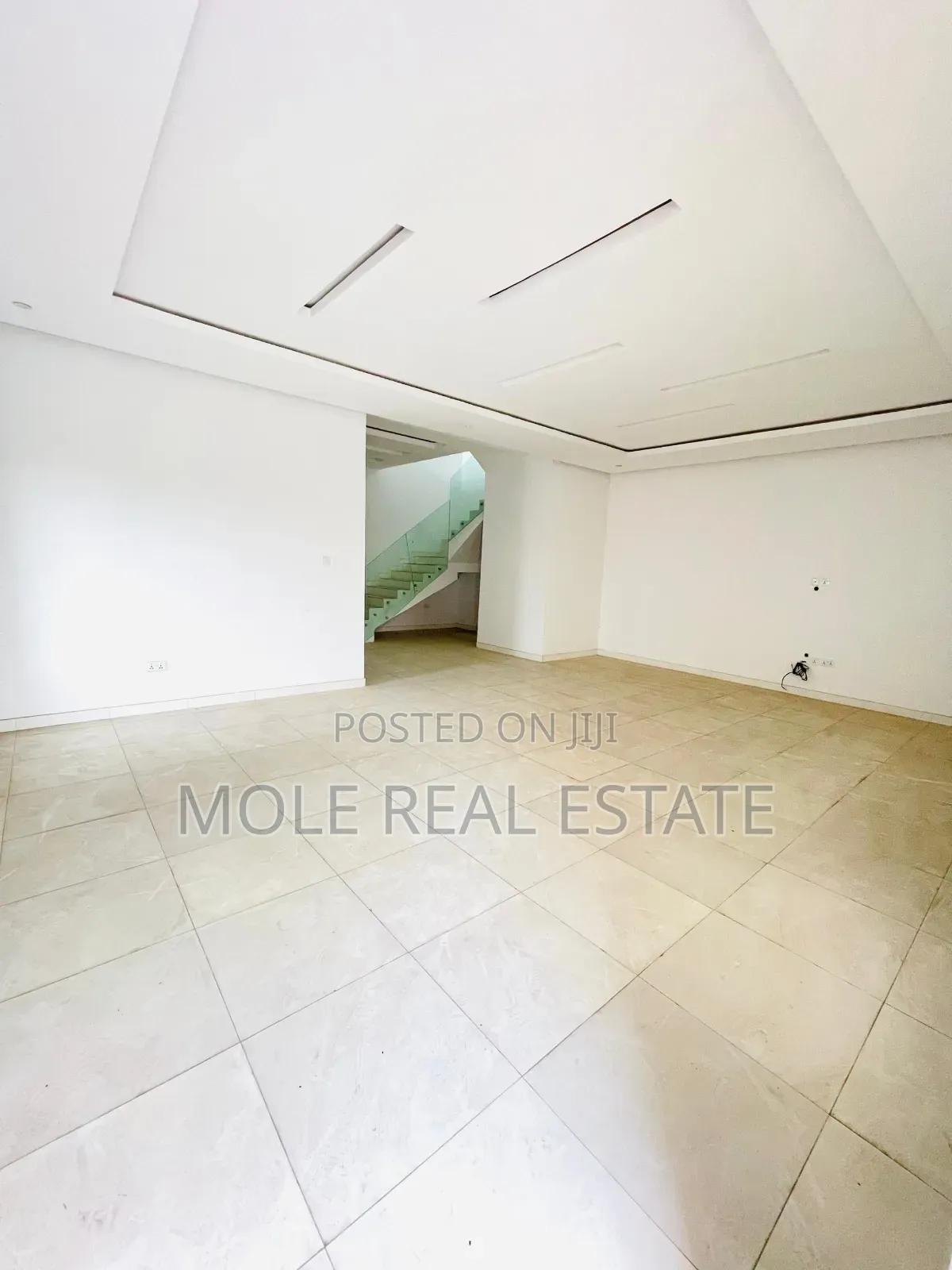 Furnished 4bdrm Duplex in Ajah Leki for sale