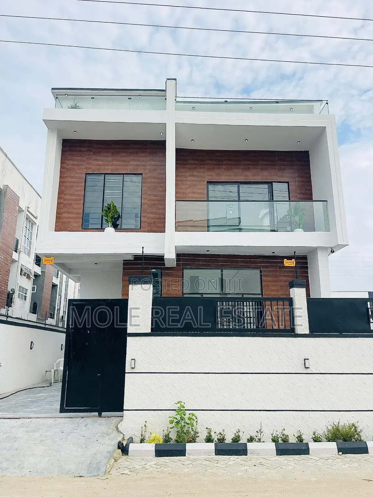 Furnished 4bdrm Duplex in Ajah Leki, Lekki for sale