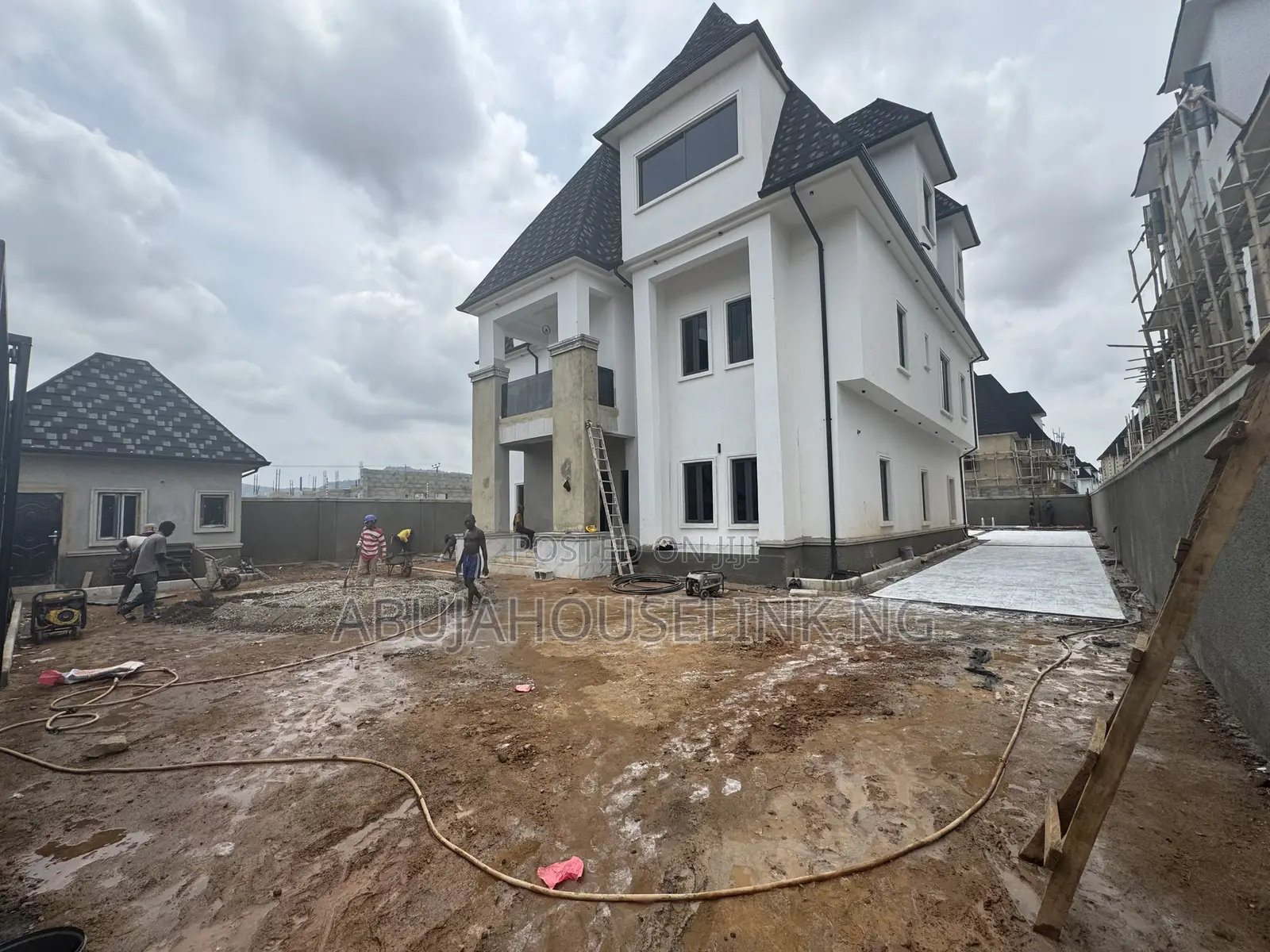 7bdrm Duplex in Efab Metropolis, Gwarinpa for sale