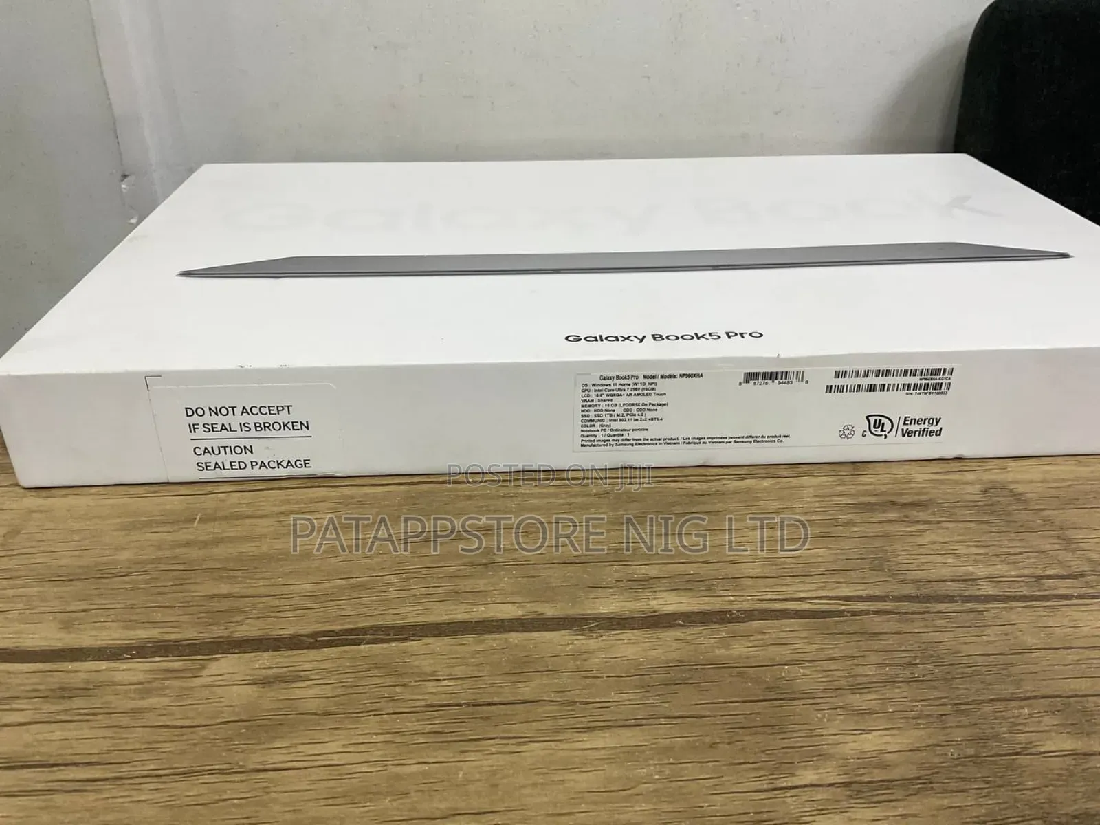 New Laptop Samsung 16GB Intel Core Ultra 7 SSD 1T