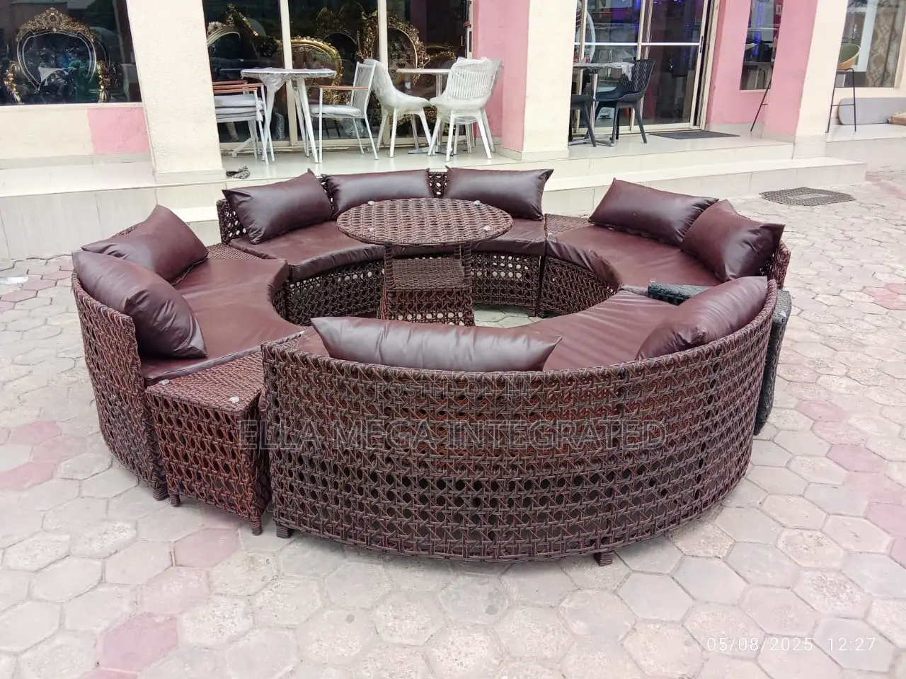 Outdoor Patio Get Together Chair Set With Table