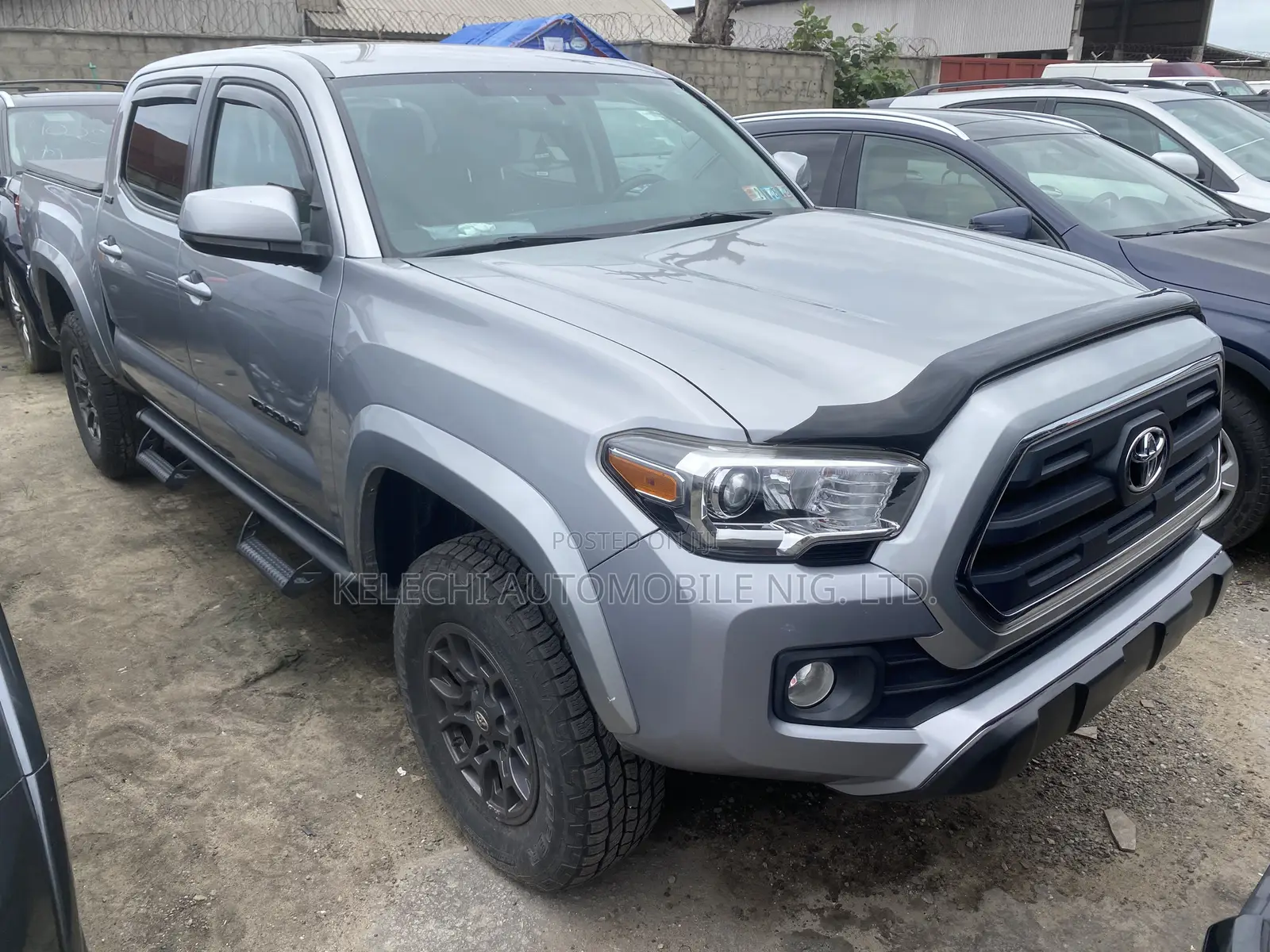 Toyota Tacoma SR5 2017 Gray