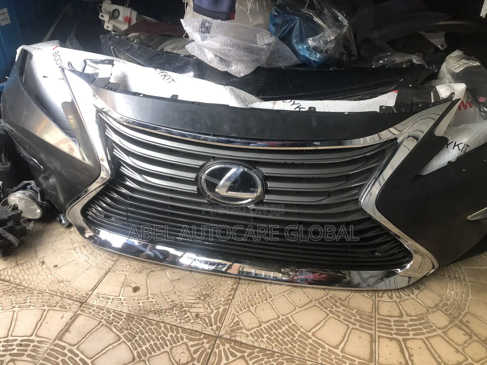 Complete Front Bumper Es 350 2018 Model
