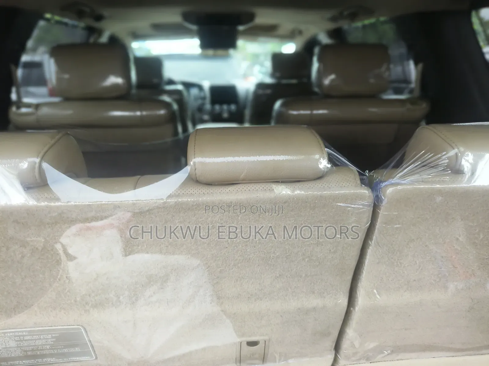 Toyota Sequoia Platinum FFV 4dr SUV 4WD (5.7L 8cyl 6A) 2015 Black