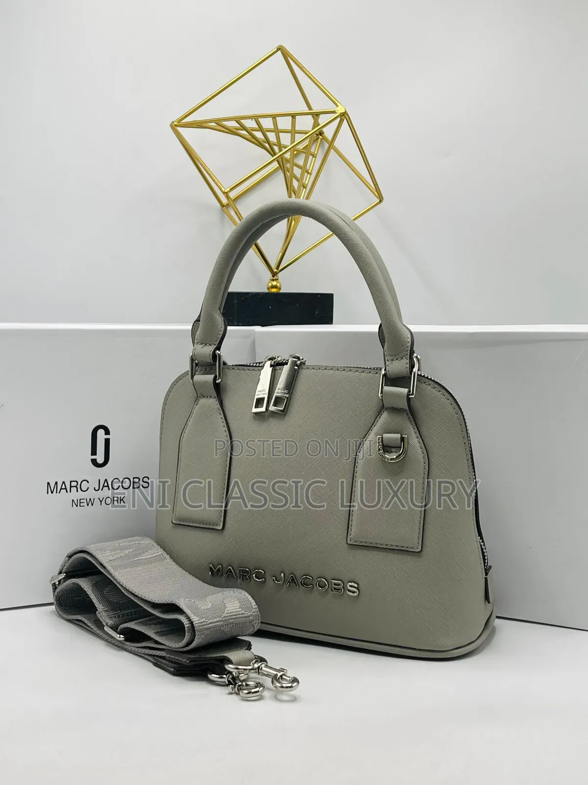 Marc Jacobs Luxury Collection Bags For Women's Well Branded