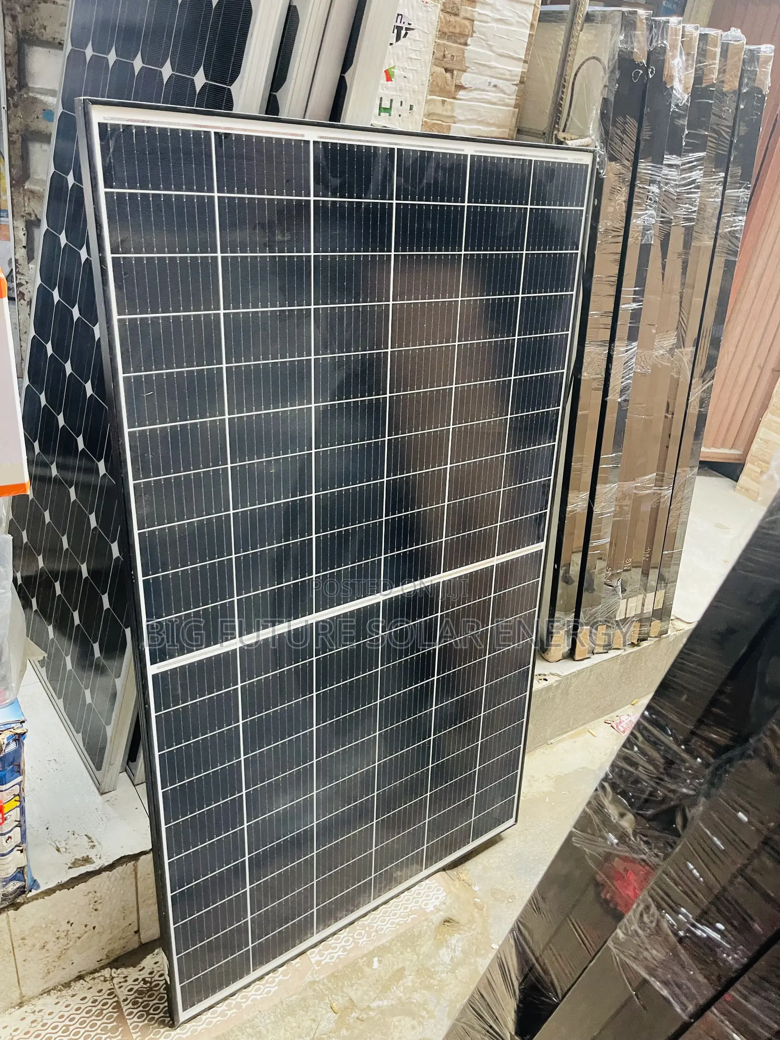 500watts Canadian Halfcut Solar Panel 120c