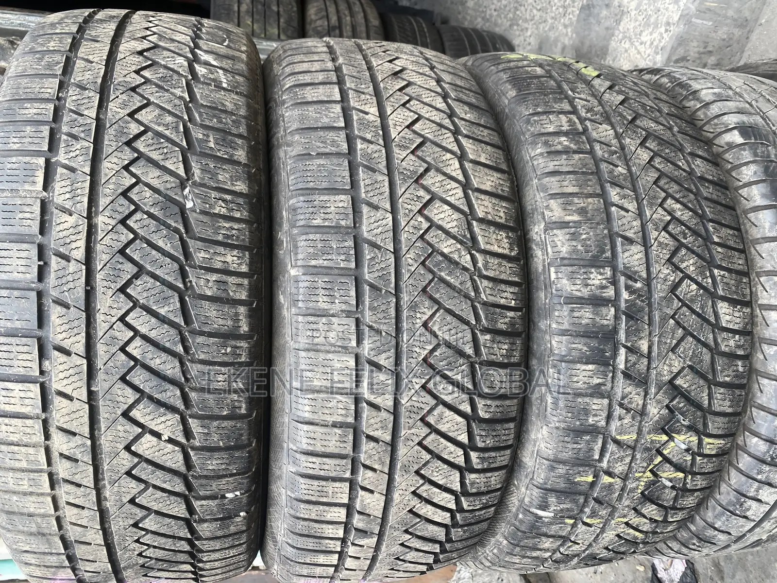255/45/20 Continental