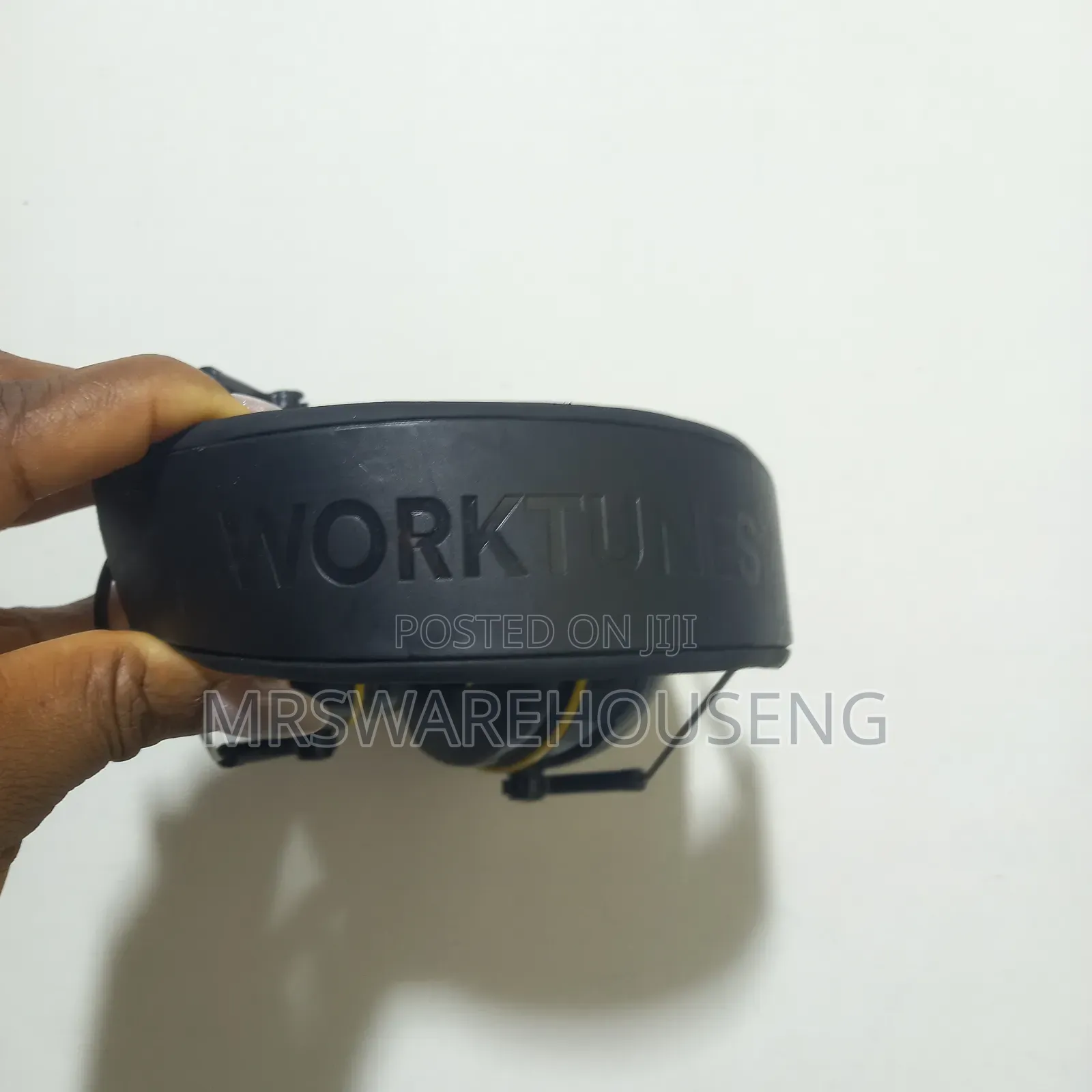 3m Worktunes NRR of 24 Db (Noise Reduction Rating