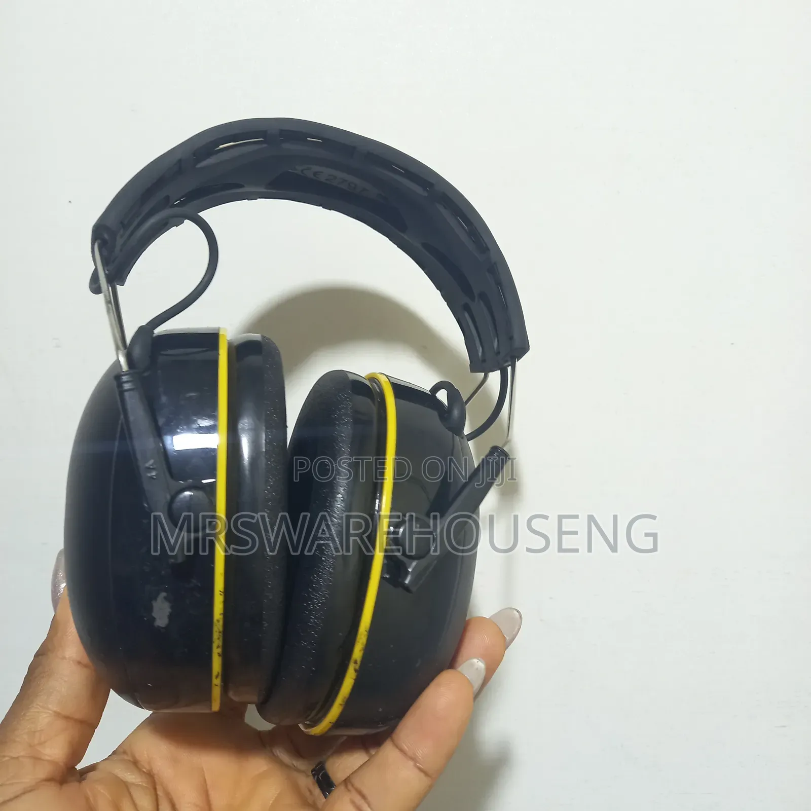 3m Worktunes NRR of 24 Db (Noise Reduction Rating