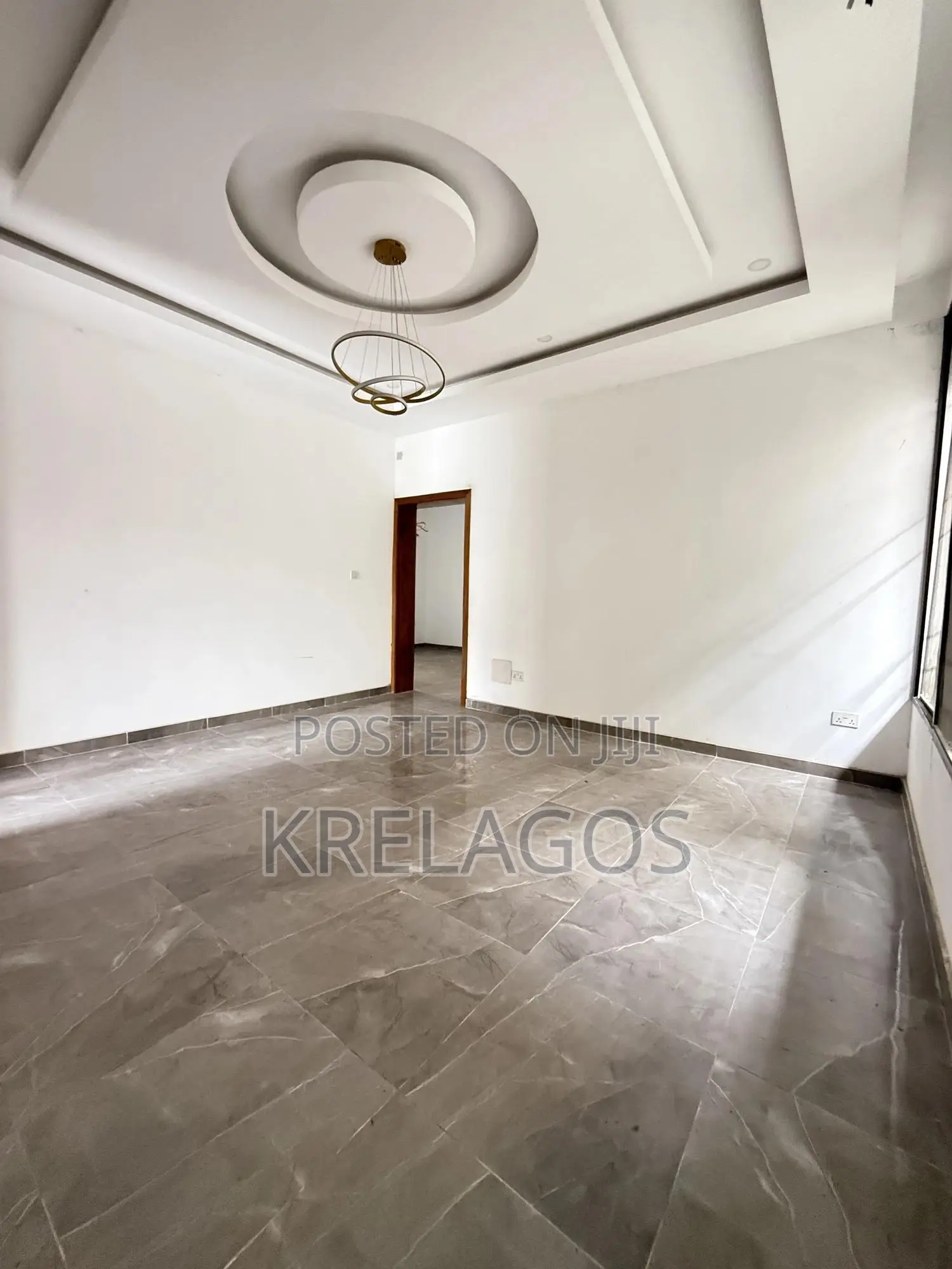 5bdrm Duplex in Lekki Phase 1 for sale