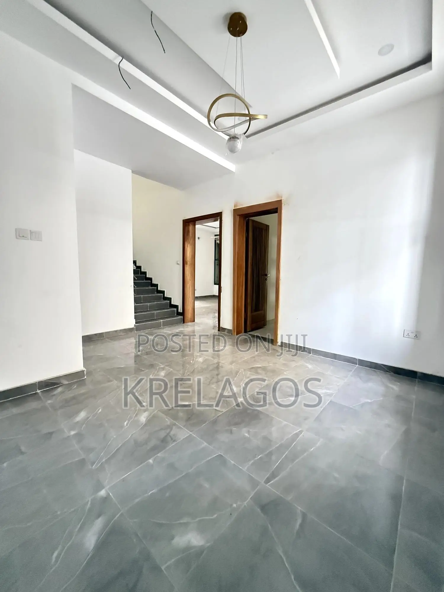 5bdrm Duplex in Lekki Phase 1 for sale