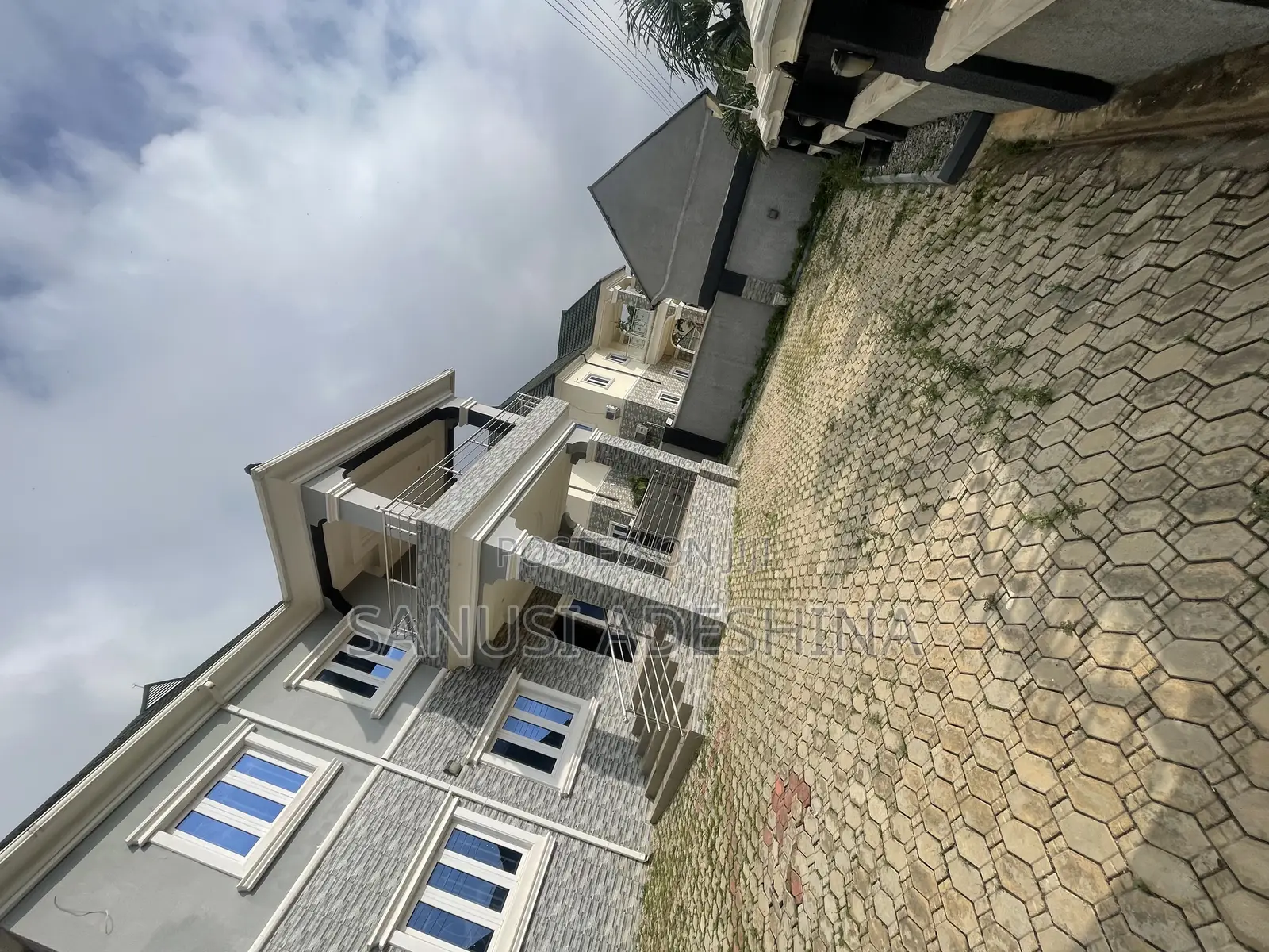 5bdrm Duplex in Gwarimpa Estate,Fct, Gwarinpa for sale