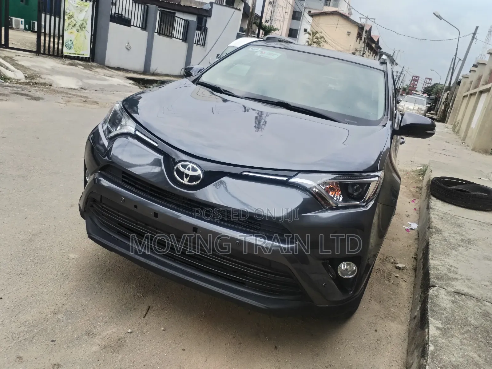 Toyota RAV4 XLE AWD (2.5L 4cyl 6A) 2016 Gray