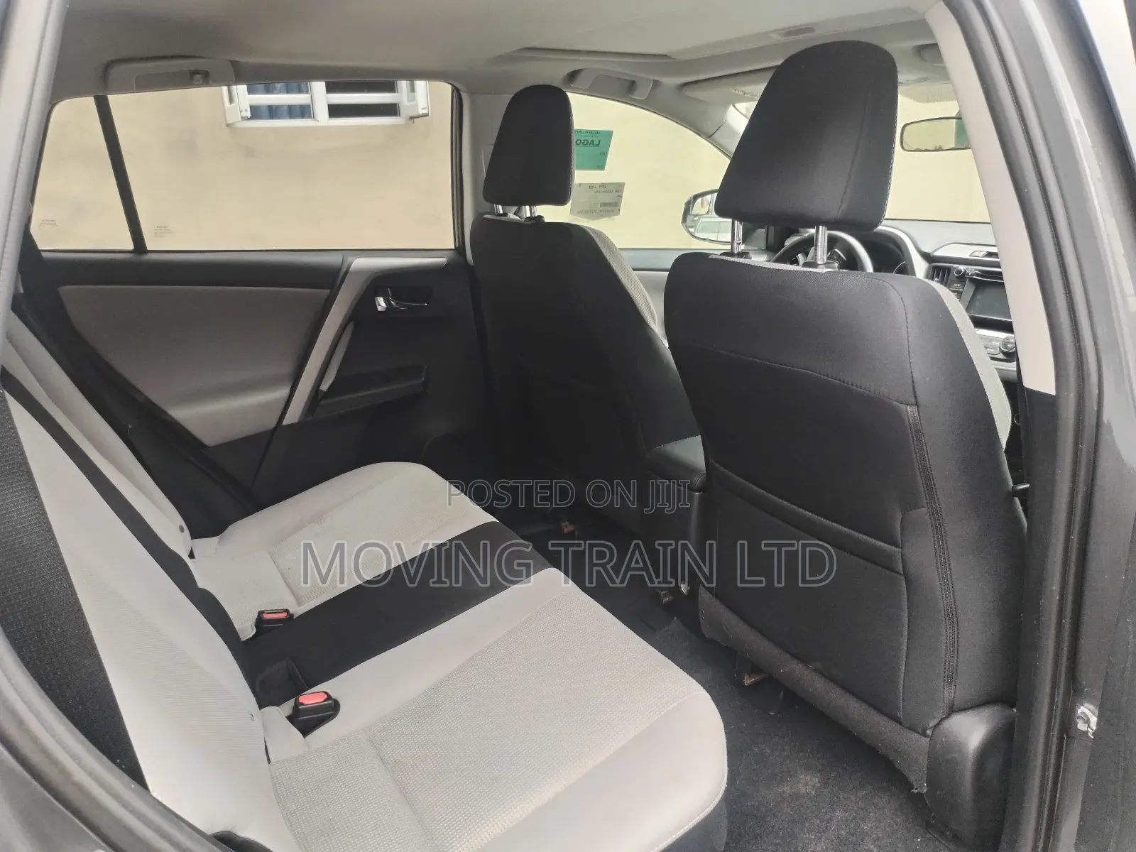 Toyota RAV4 XLE AWD (2.5L 4cyl 6A) 2016 Gray