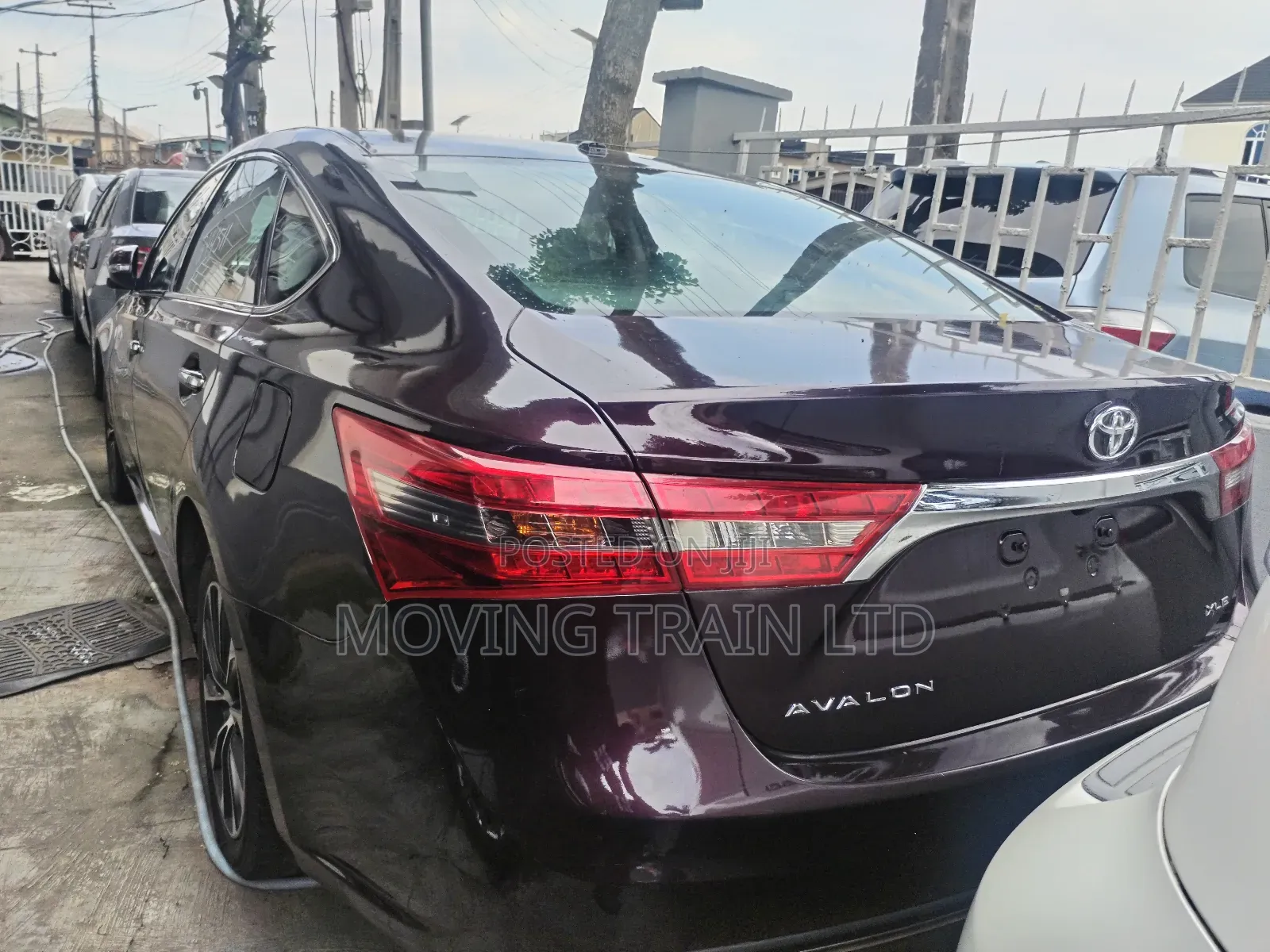 Toyota Avalon XLE Plus Sedan FWD (3.5L 6cyl 6A) 2017 Burgundy