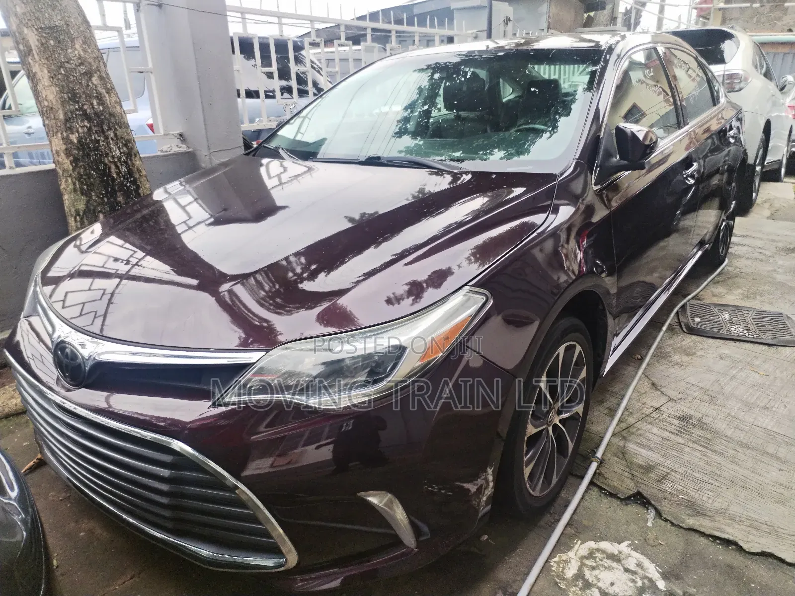 Toyota Avalon XLE Plus Sedan FWD (3.5L 6cyl 6A) 2017 Burgundy