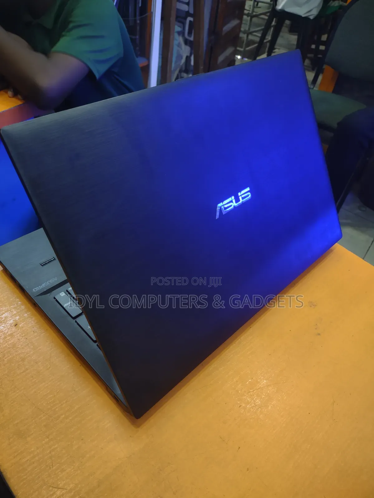 Laptop Asus ASUSPRO P2430UA 16GB Intel Core I7 SSD 256GB