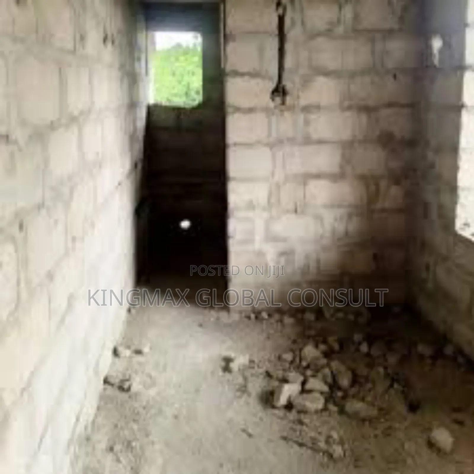 5bdrm Duplex in Opposite Glisten, Jahi for sale