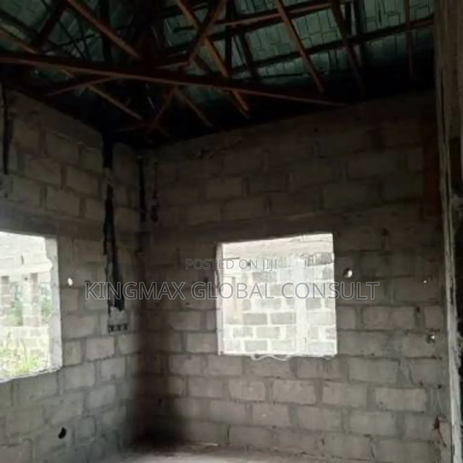 5bdrm Duplex in Opposite Glisten, Jahi for sale