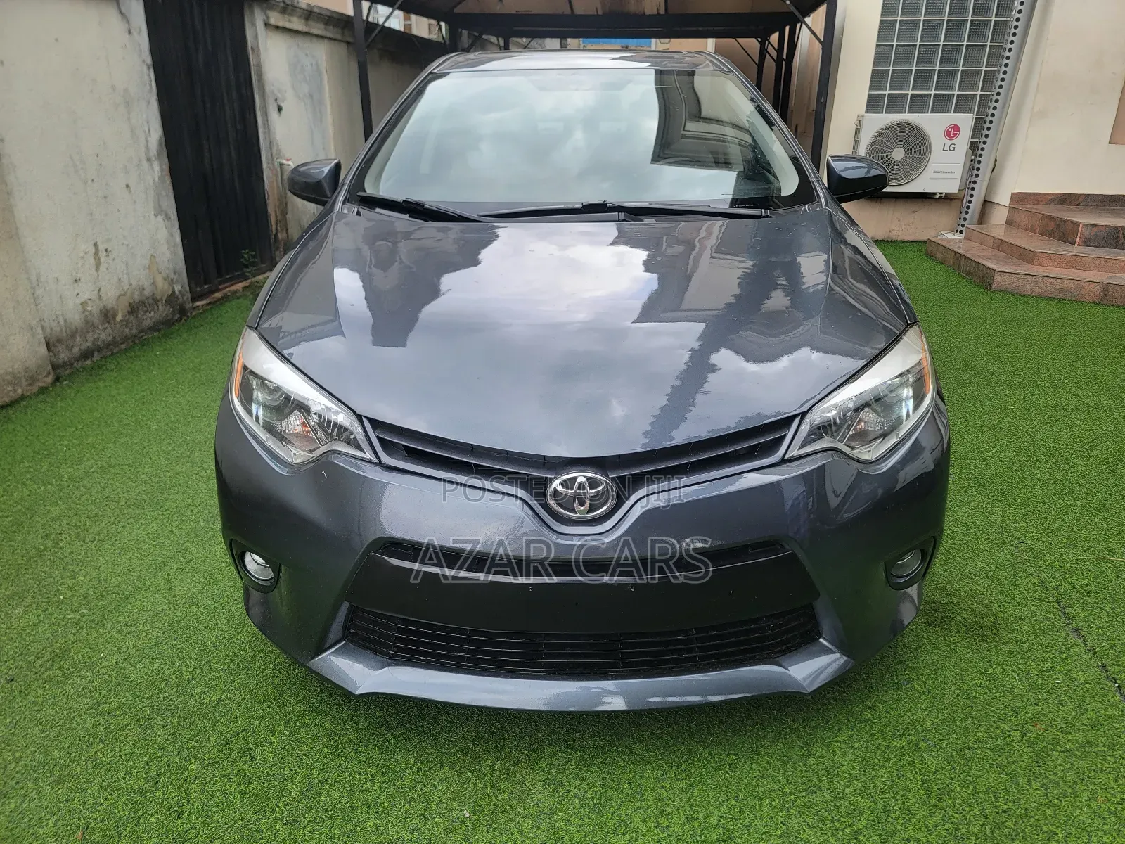 Toyota Corolla LE ECO Premium (1.8L 4cyl CVT) 2016 Gray
