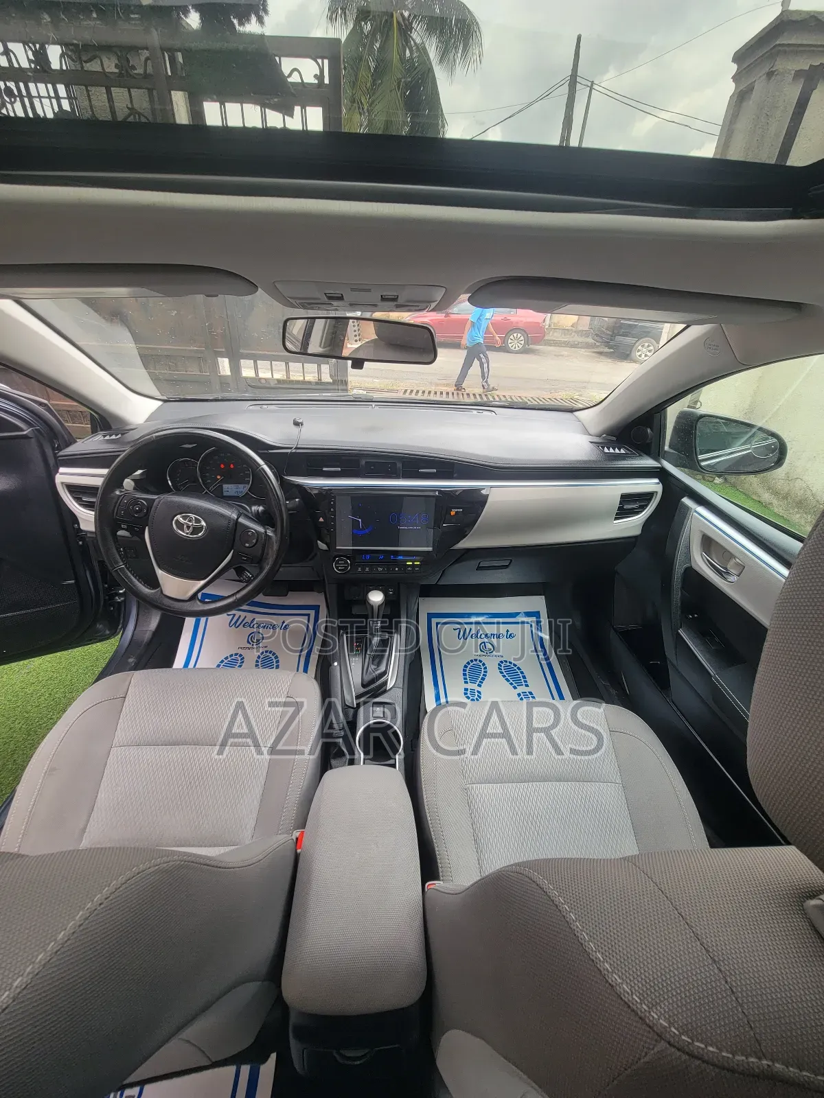 Toyota Corolla LE ECO Premium (1.8L 4cyl CVT) 2016 Gray