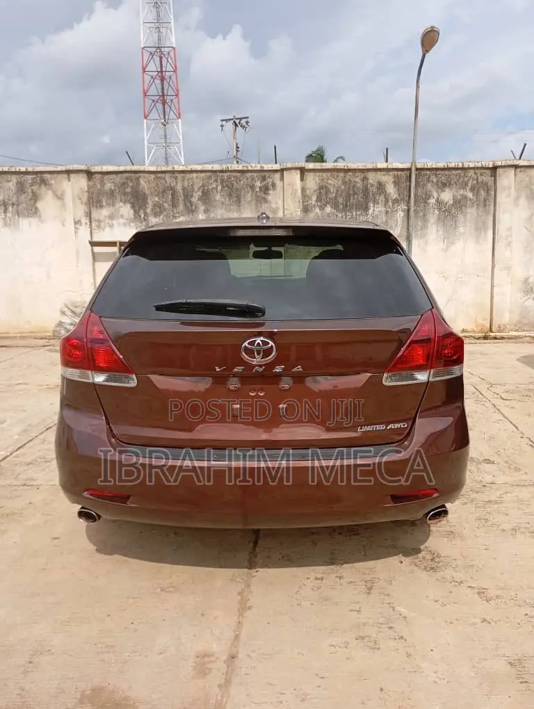 Toyota Venza Limited AWD V6 2013 Brown
