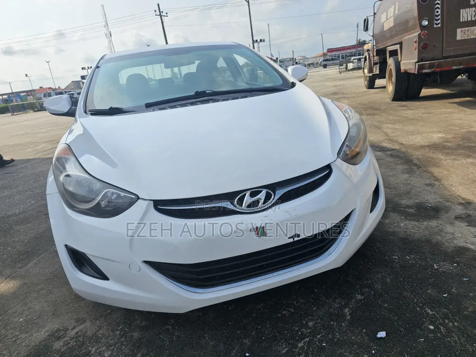 Hyundai Elantra 2012 White