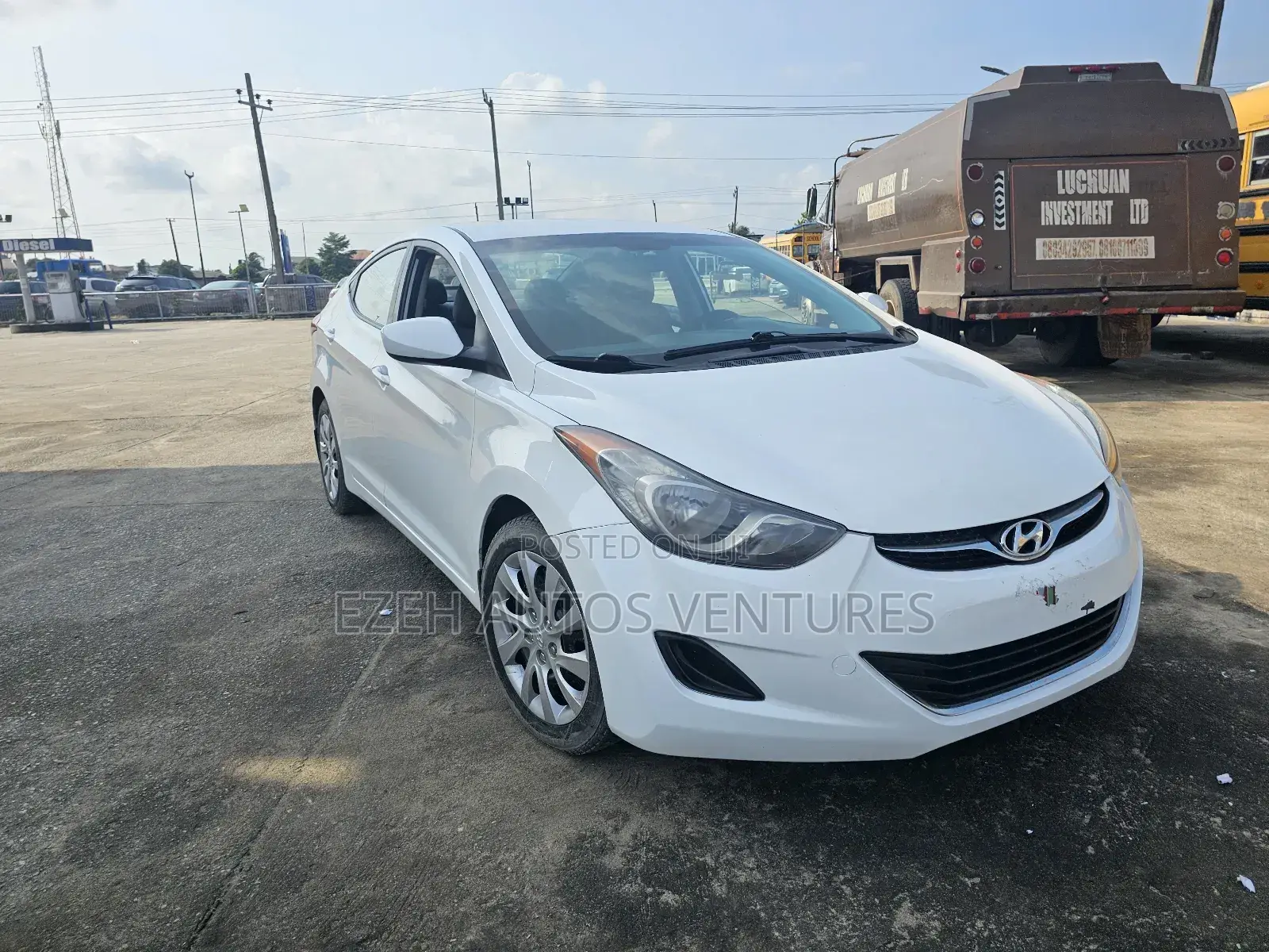 Hyundai Elantra 2012 White