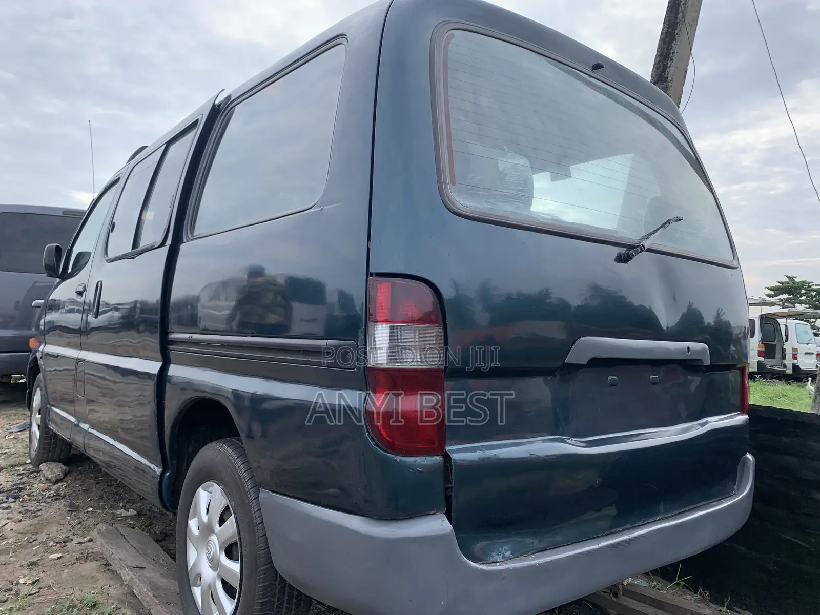 Toyota Grand HiAce 2005 Green