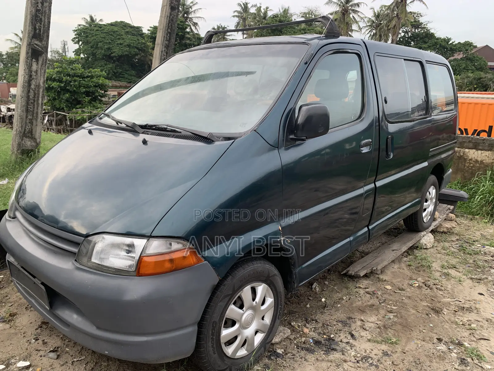 Toyota Grand HiAce 2005 Green