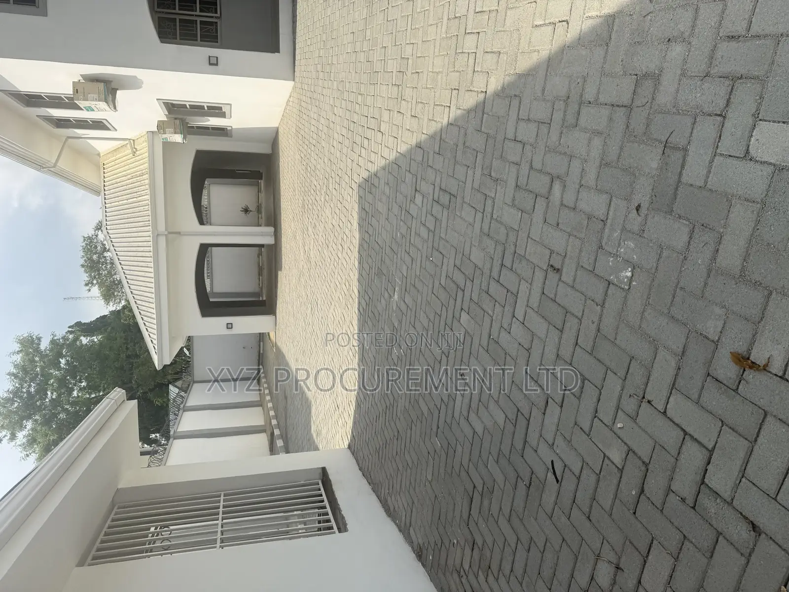 8bdrm Duplex in Maitama for sale