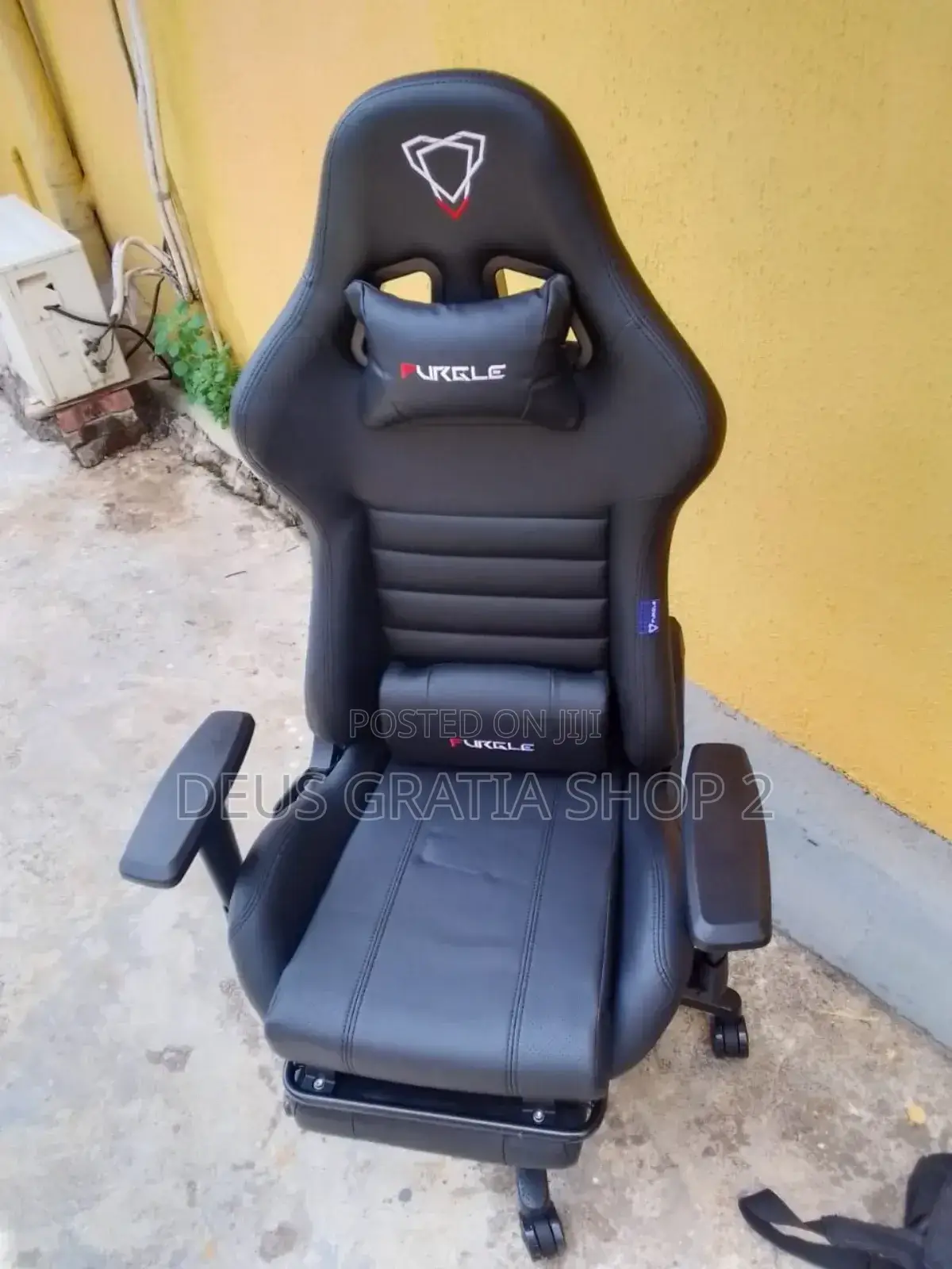 High Back Gaming Chair With Footrest