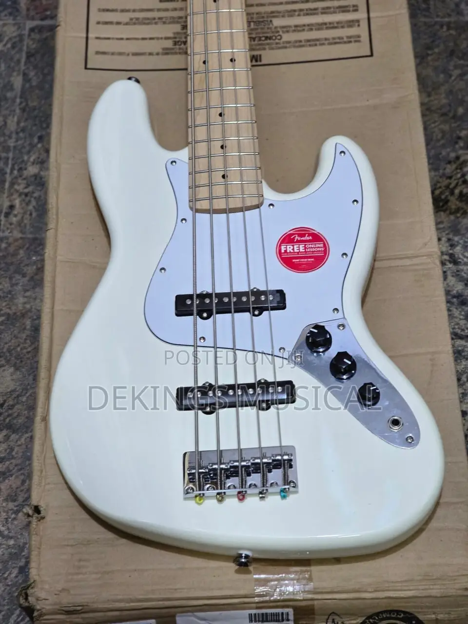 Fender Squire Jazz Bass Affinity Series 5 Strings Passive Guitar