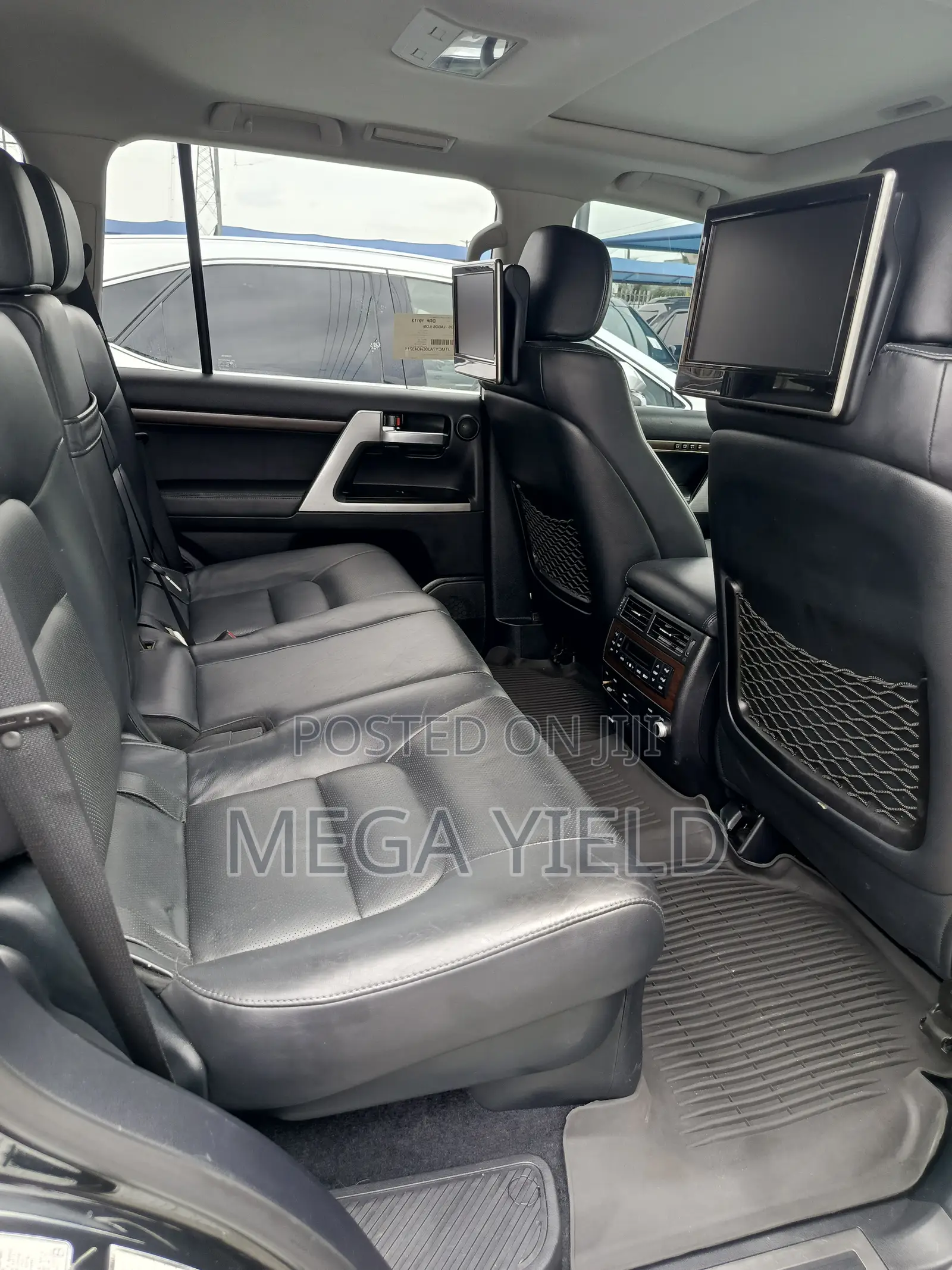 Toyota Land Cruiser 4.6 V8 VXR 2016 Black