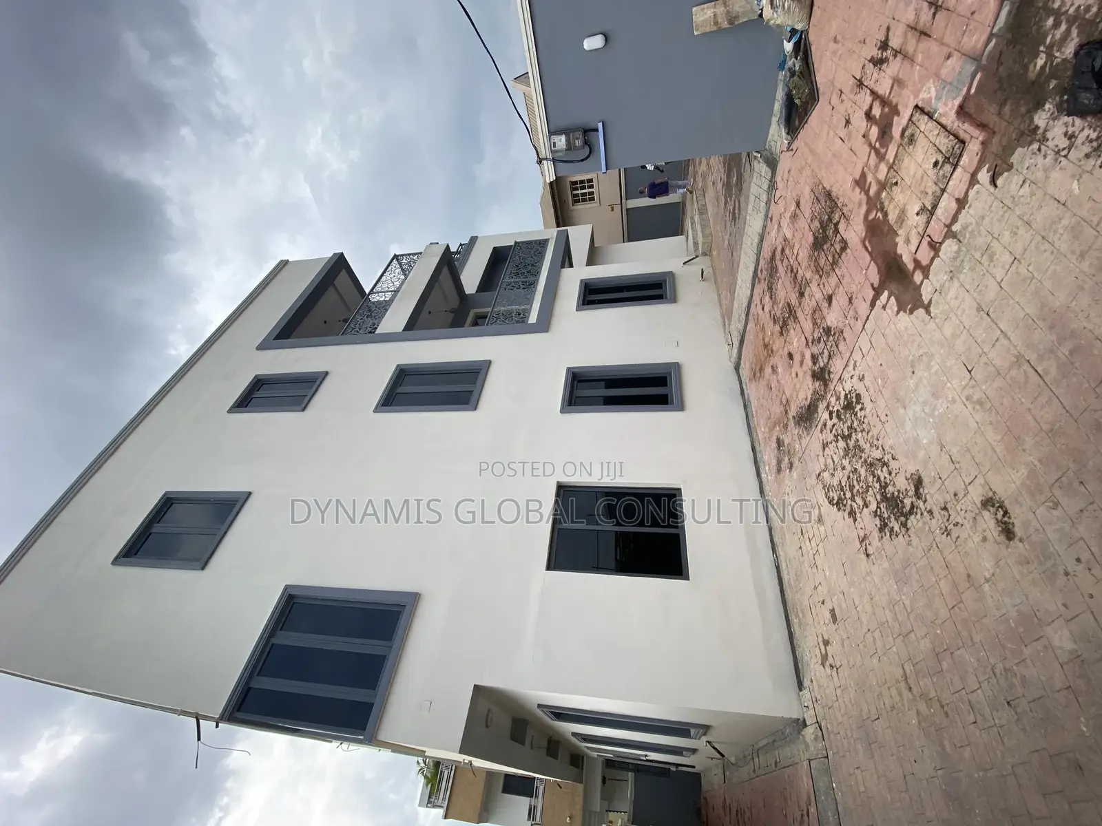 Furnished 5bdrm Duplex in Magodo Phase 2 Gra for rent