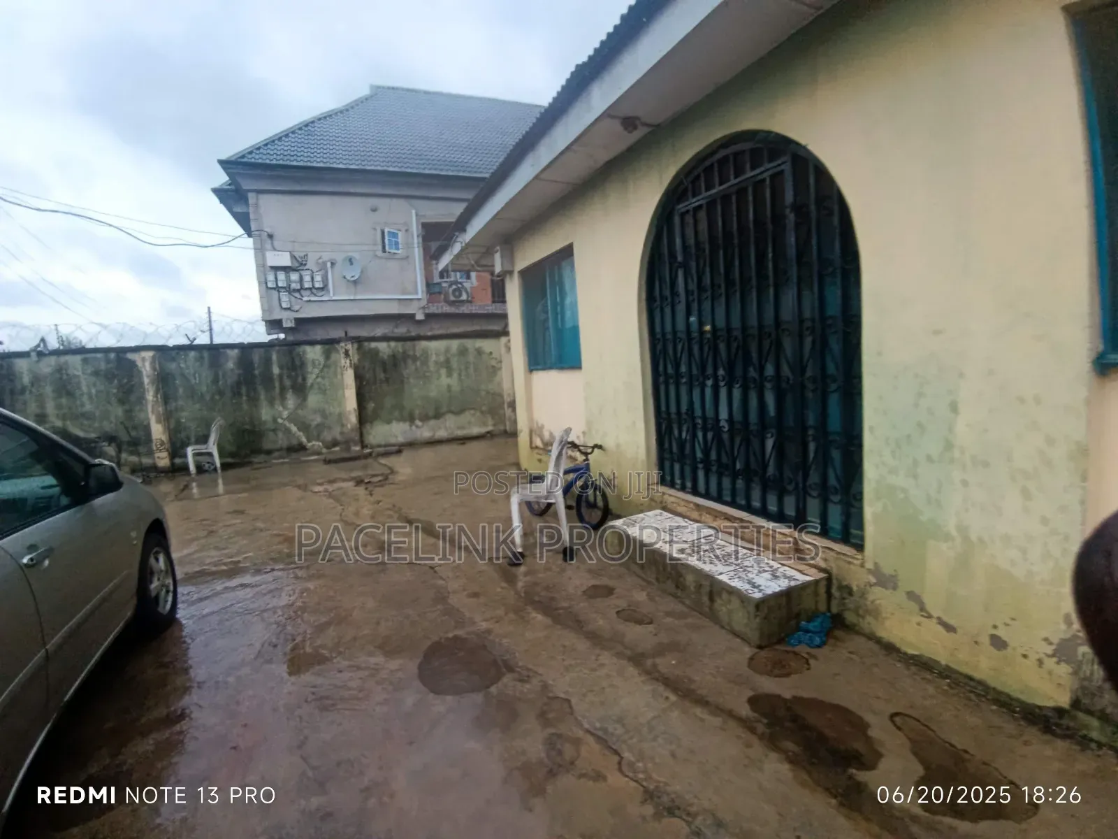 6bdrm Block of Flats in New London Estate, Baruwa for sale