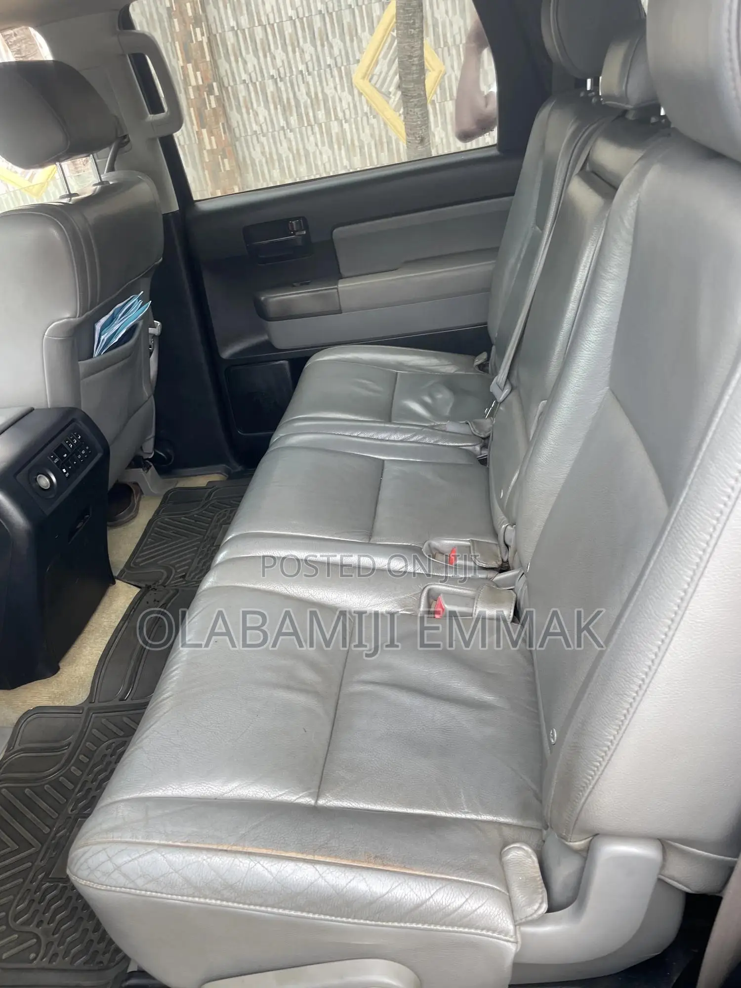 Toyota Sequoia SR5 4dr SUV 4WD (5.7L 8cyl 6A) 2010 Blue