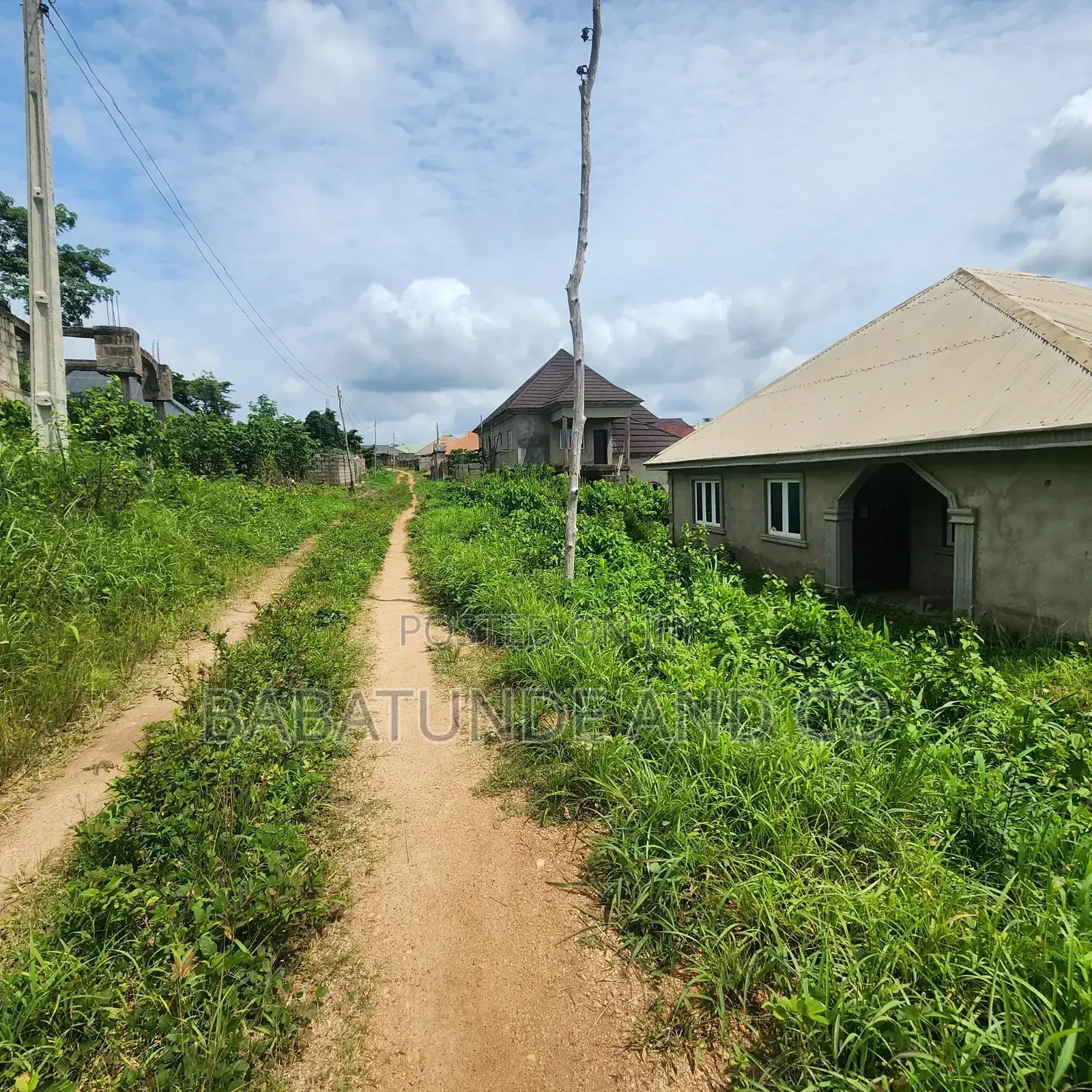 3bdrm Bungalow in Ologuneru for sale