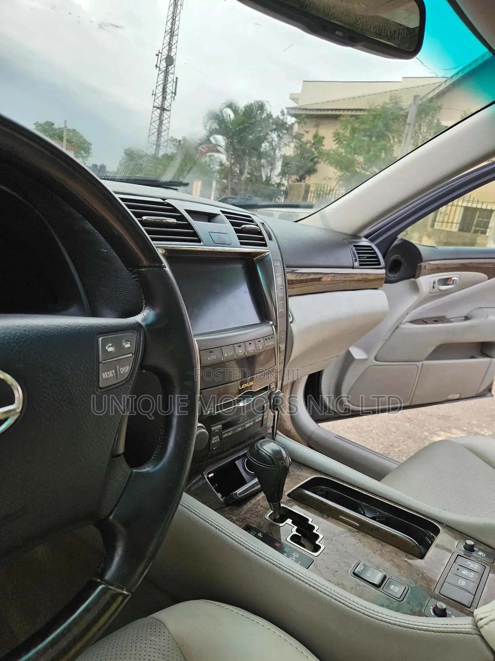 Lexus LS 460 2010 Gray