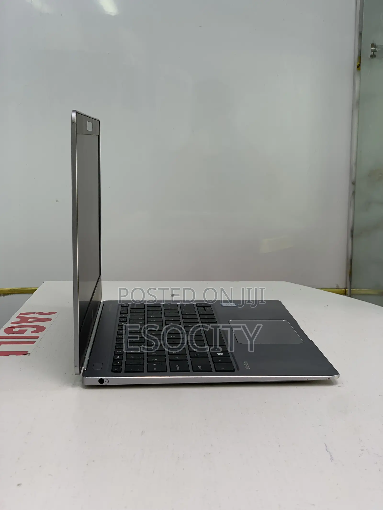 Laptop HP EliteBook Folio G1 8GB Intel Core M SSD 256GB