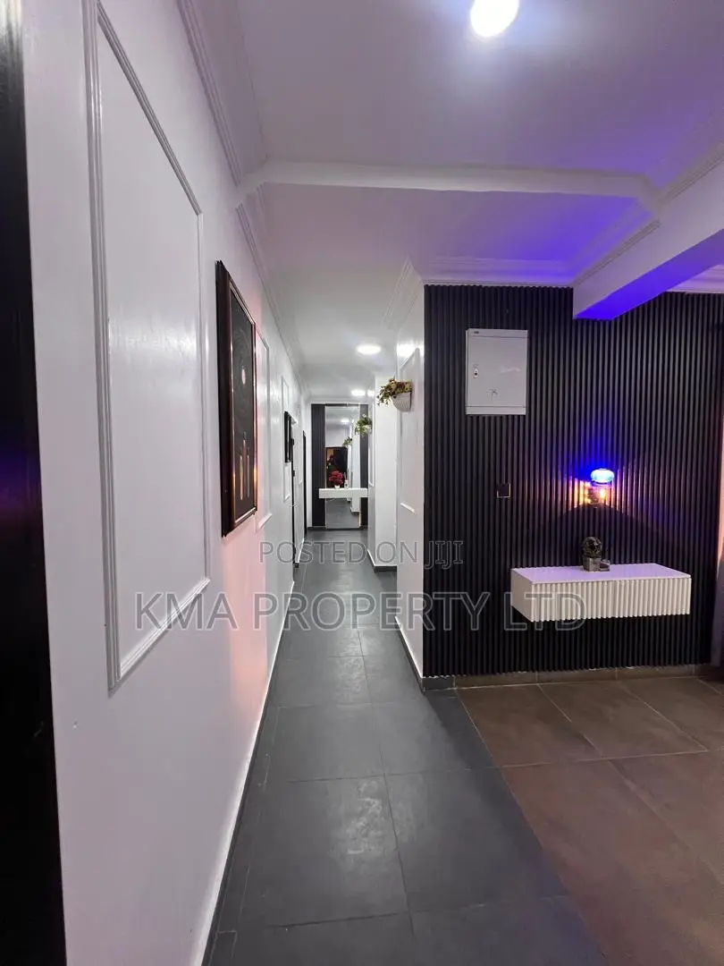 Luxurious 5 Bedroom Sea View Apartment With Pool and Snooker
