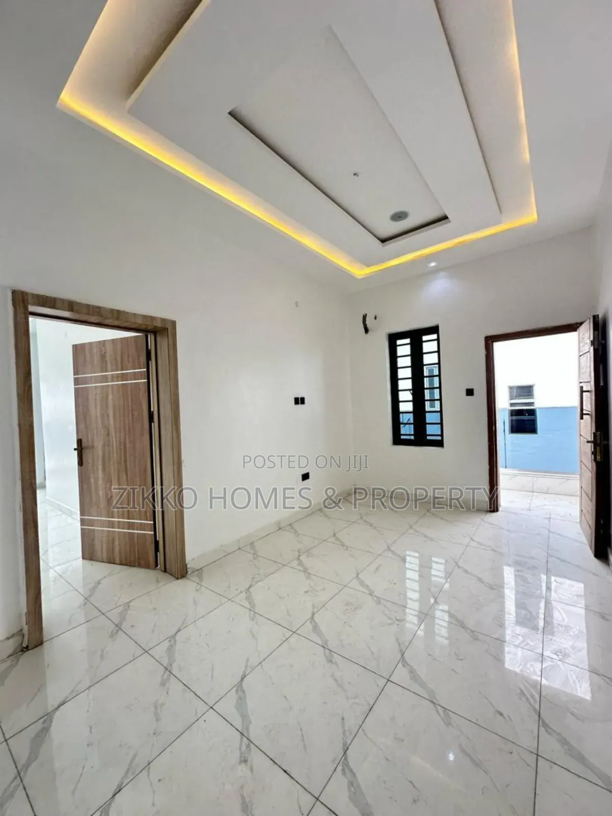 5bdrm Duplex in Ologolo, Lekki for sale